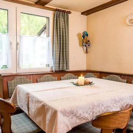 Alpenroesli Appartement-fewo Alpenroesli 10-bettwohnung Nr- 1 By Interhome
